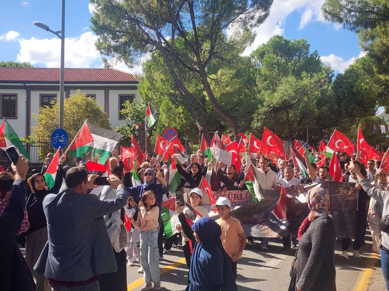 Muğla’da Gazze ve Küresel Sumud Filosuna Destek Yürüyüşü 1